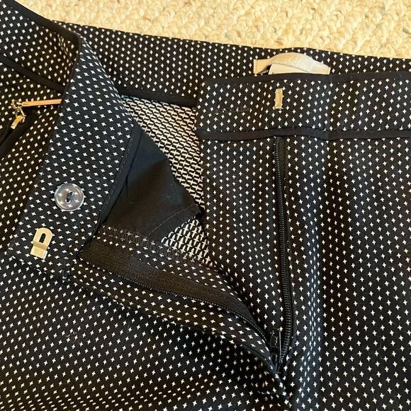 H&M Navy & white polka dot shorts Size 14 - NWOT - Picture 6 of 9